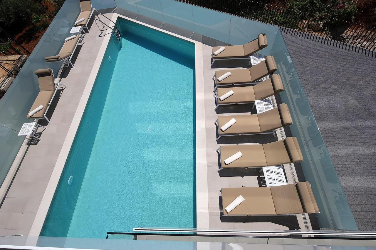 New Apartment With Swimming Pool Near The Beach Ičići Esterno foto