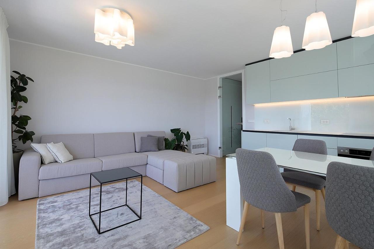 New Apartment With Swimming Pool Near The Beach Ičići Esterno foto