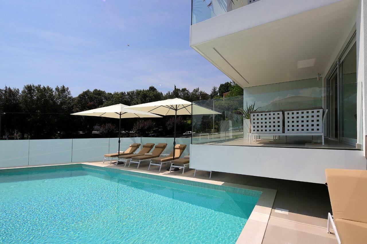 New Apartment With Swimming Pool Near The Beach Ičići Esterno foto