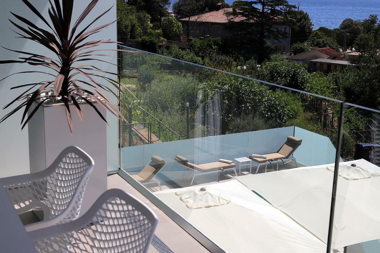 New Apartment With Swimming Pool Near The Beach Ičići Esterno foto