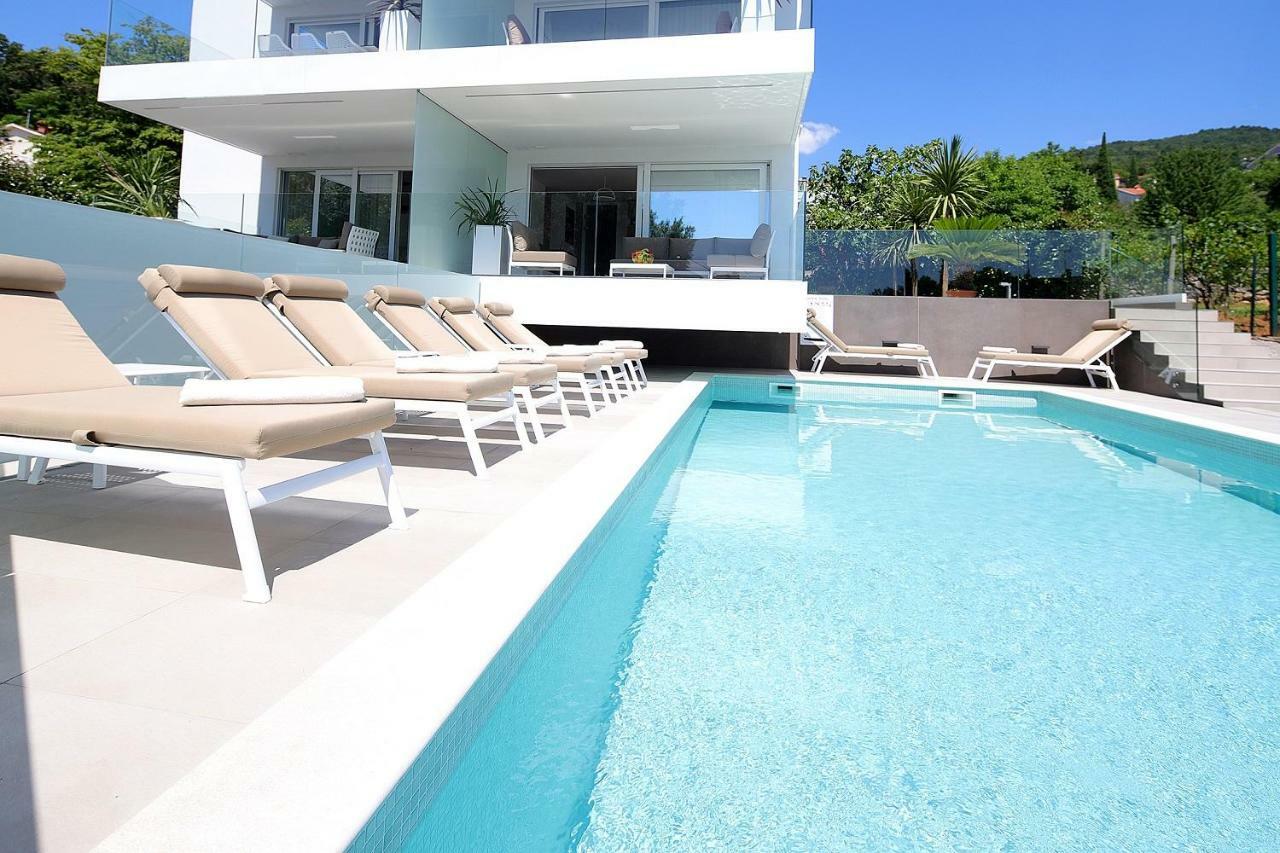 New Apartment With Swimming Pool Near The Beach Ičići Esterno foto