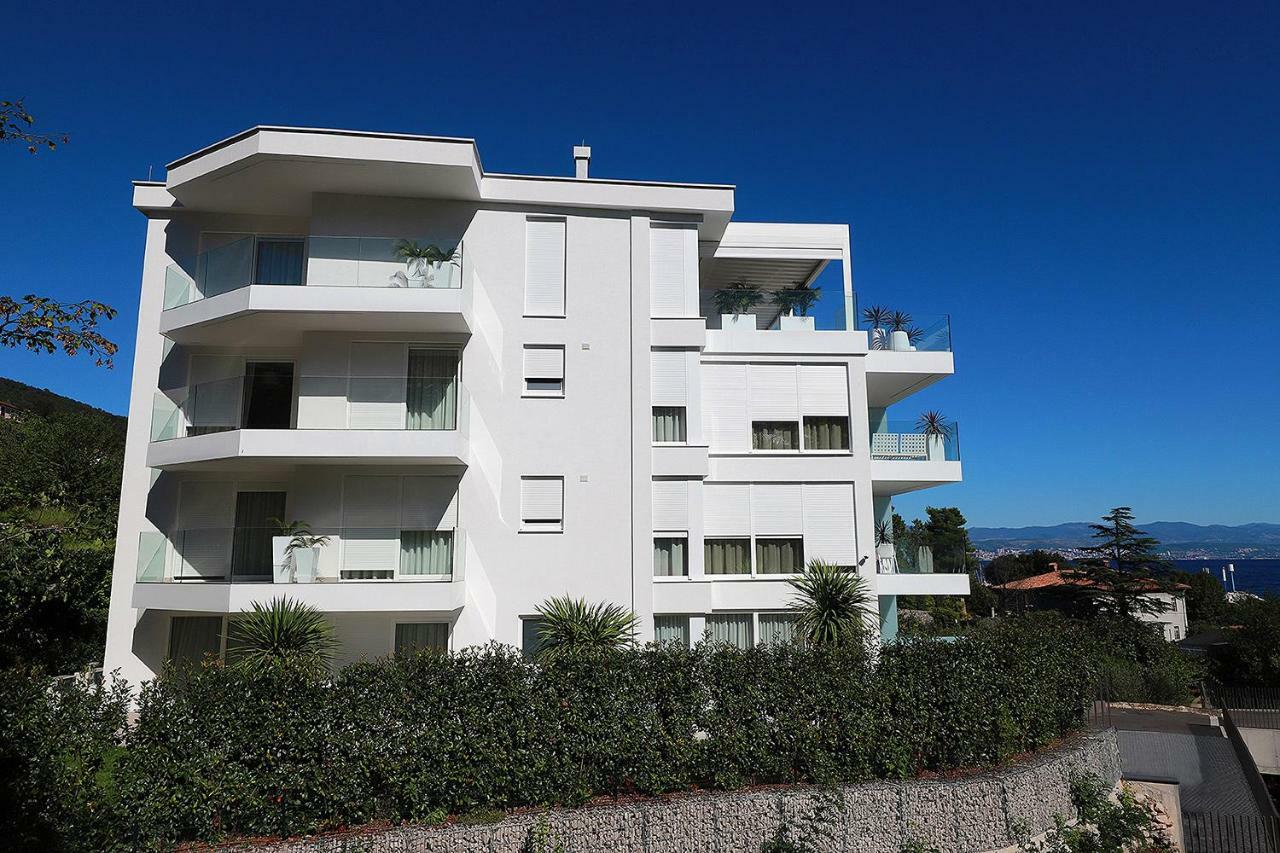 New Apartment With Swimming Pool Near The Beach Ičići Esterno foto