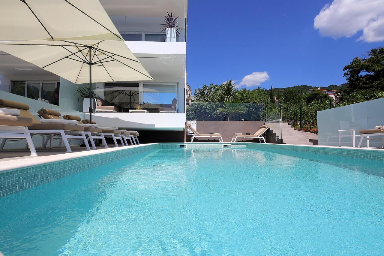 New Apartment With Swimming Pool Near The Beach Ičići Esterno foto